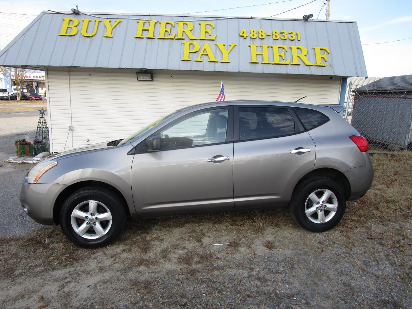 2010 Gray Nissan Rogue S AWD (JN8AS5MV6AW) with an 2.5L L4 DOHC 16V engine, CVT transmission, located at 2553 Airline Blvd, Portsmouth, VA, 23701, (757) 488-8331, 36.813889, -76.357597 - Down Payment: $799 Weekly Payment: $100 APR: 23.9% Repayment Terms: 42 Months ***CALL ELIZABETH SMITH - DIRECTOR OF MARKETING @ 757-488-8331 TO SCHEDULE YOUR APPOINTMENT TODAY AND GET PRE-APPROVED RIGHT OVER THE PHONE*** - Photo#2